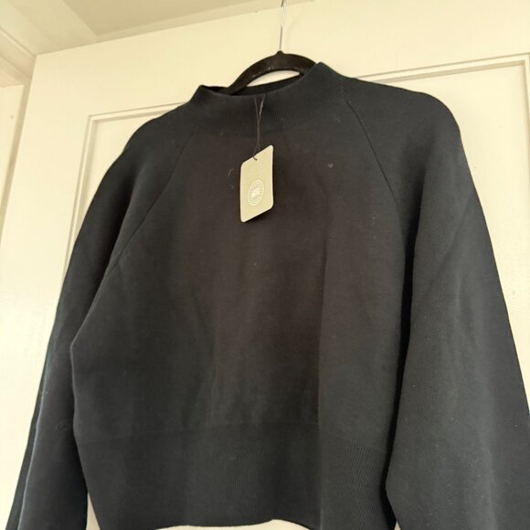 NWT Canada Goose Women's Holton Mockneck Sweatshirt Black Merino Wool Sz Small - Picture 6 of 10